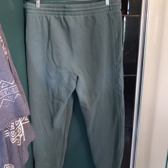 Aritzia- Cozy Fleece  Sweat pants-  Women's-SZ XL - Picture 8 of 9